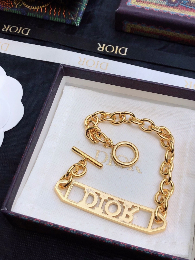 chr1st1an D10r necklaces